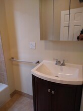 1198 Commonwealth Ave, Unit 9 in Boston, MA - Building Photo - Building Photo