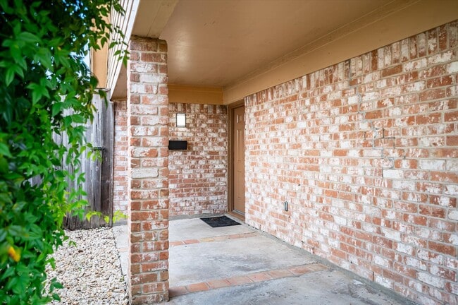 9306 Sanford Rd in Houston, TX - Building Photo - Building Photo