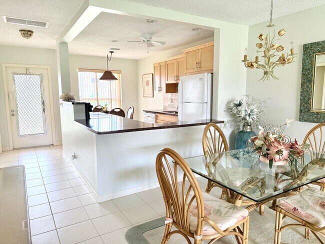 1661 NW 20th Ave