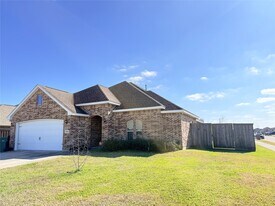 4410 Sequoia Dr in Orange, TX - Building Photo