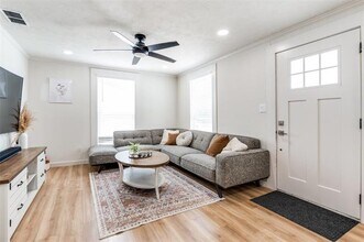 210 N Byrne St in McKinney, TX - Building Photo - Building Photo