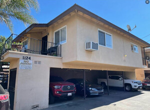 1124 W 9th St in Corona, CA - Building Photo - Building Photo