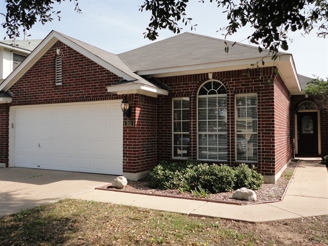 property at 911 Kirtomy Loop