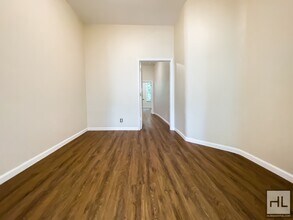 16 Diamond St-Unit -2R in Brooklyn, NY - Building Photo - Building Photo