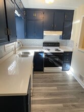 4912 Valley Dale Ct in Lilburn, GA - Building Photo - Building Photo