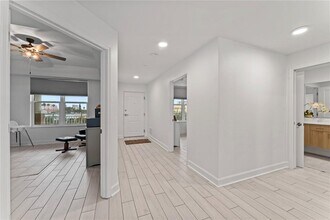 125 Island Way in Clearwater, FL - Building Photo - Building Photo