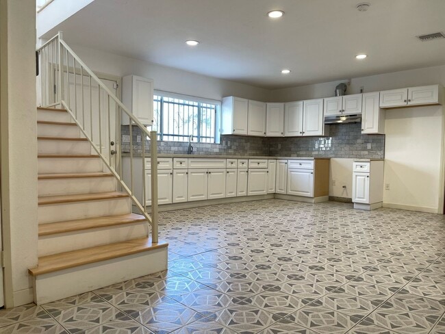 9791 Arleta Ave in Los Angeles, CA - Building Photo - Building Photo