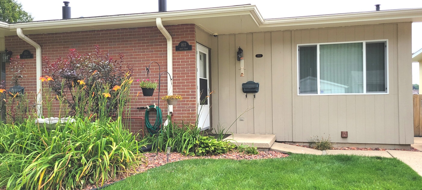 1613 Reetz Rd in Madison, WI - Building Photo