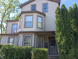 126 1st St, Unit #4 in Baraboo, WI - Building Photo