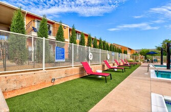 12701 N Pennsylvania Ave in Oklahoma City, OK - Building Photo - Building Photo