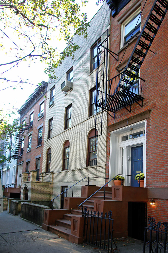 166 Pacific St in Brooklyn, NY - Building Photo - Building Photo