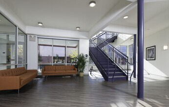 Cornerstone III in Pittsburgh, PA - Building Photo - Building Photo
