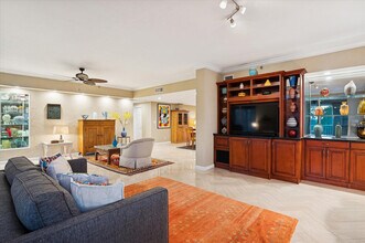 4112 W Palm Aire Dr in Pompano Beach, FL - Building Photo - Building Photo