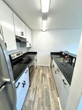 7453 Newcastle Golf Club Rd, Unit B302 in Newcastle, WA - Building Photo - Building Photo