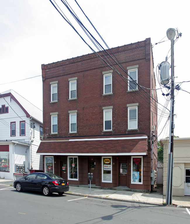 48-52 S Main St in Pearl River, NY - Building Photo - Building Photo