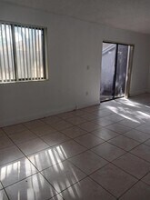 3187 Coral Lake Dr, Unit 3187 in Coral Springs, FL - Foto de edificio - Building Photo