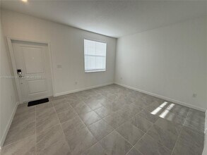 2844 SE 26th Ter in Homestead, FL - Building Photo - Building Photo