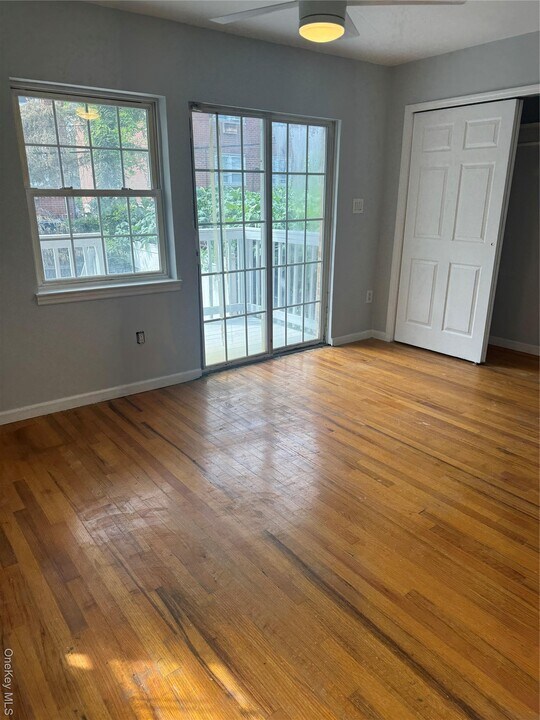 88-30 Moline St in Queens, NY - Building Photo