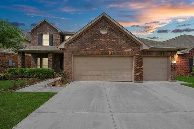 property at 122 Persimmon Dr