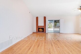 1360 Gary Ln in Escondido, CA - Building Photo - Building Photo