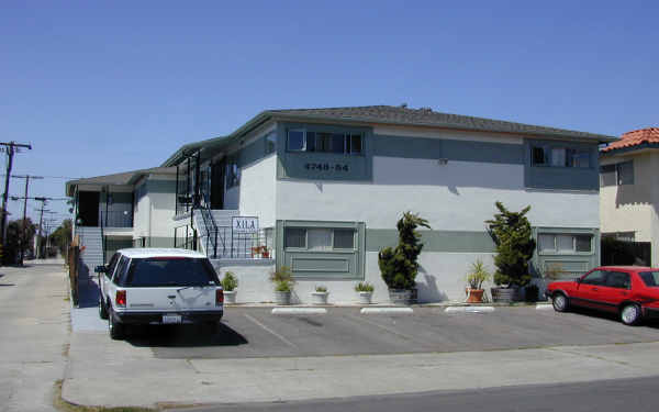 4748-4754 Mansfield St in San Diego, CA - Building Photo - Building Photo