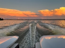 8219 Shoregrove Dr in Humble, TX - Building Photo