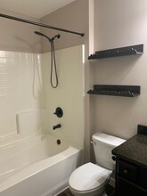 208 Highland Spgs Lp in Inman, SC - Building Photo - Building Photo