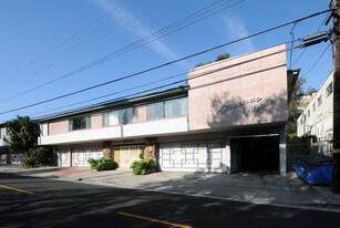 Tomaso Arms in Los Angeles, CA - Building Photo