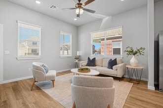 Flyway Crossings in Tulsa, OK - Building Photo - Building Photo