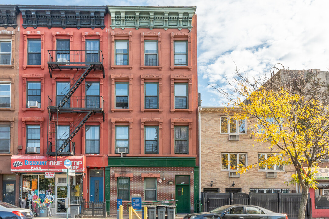 133 Malcolm X Blvd in Brooklyn, NY - Foto de edificio