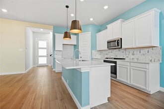 719 Sandy Bay Ln in Clear Lake Shores, TX - Building Photo - Building Photo