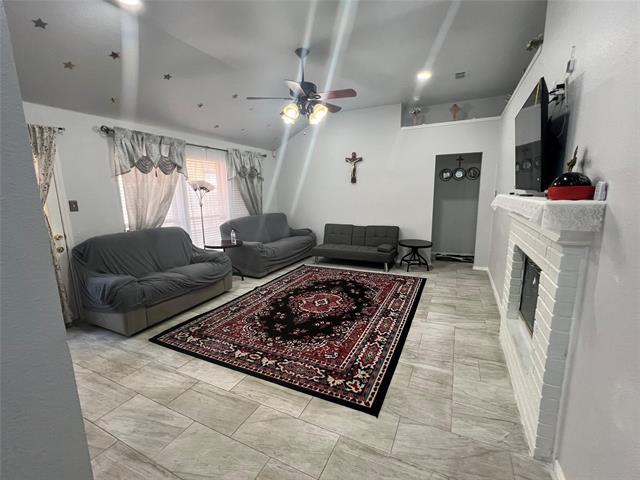 2332 Rushing Springs Dr in Fort Worth, TX - Building Photo - Building Photo