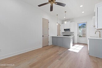 210 Steiner Oaks in Lafayette, LA - Building Photo - Building Photo