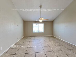 9708 N 56th Ln in Glendale, AZ - Foto de edificio - Building Photo