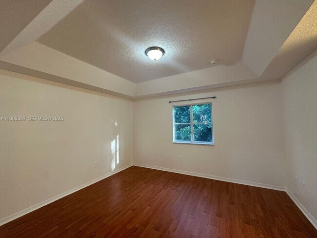 property at 1712 SE 31st Ct