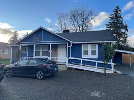 811 4th Ave N in Kent, WA - Building Photo