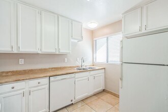 31635 Avenida Maravilla in Cathedral City, CA - Building Photo - Building Photo