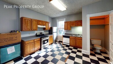 2344 Victor St in Cincinnati, OH - Building Photo - Building Photo