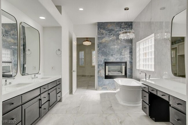 2132 Lookout Point Cir in Las Vegas, NV - Building Photo - Building Photo