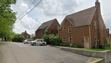 1503 S Walnut St in Bloomington, IN - Foto de edificio - Building Photo