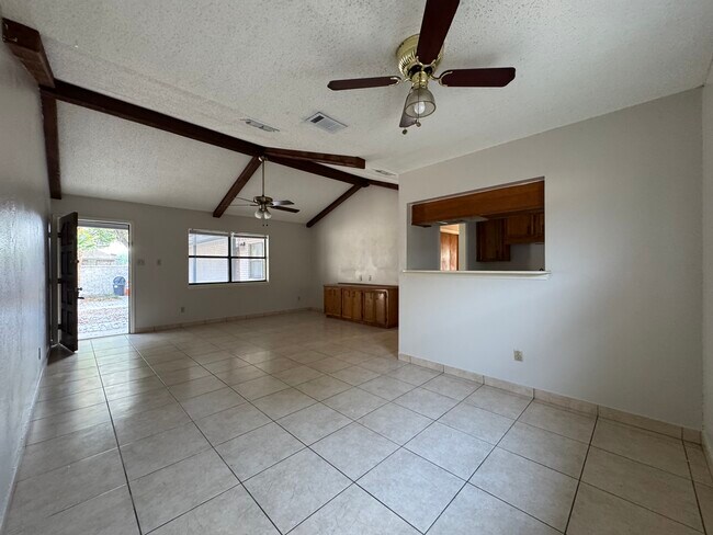1821 Norma Ln in Edinburg, TX - Building Photo - Building Photo