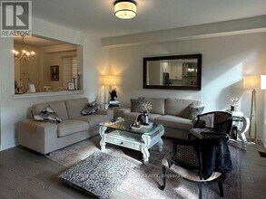 1490 Strawberry Lndg in Milton, ON - Building Photo - Building Photo