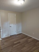 477 Dean Ave in Oshawa, ON - Building Photo - Building Photo