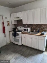 5106 Parkside Ave in Philadelphia, PA - Building Photo - Building Photo