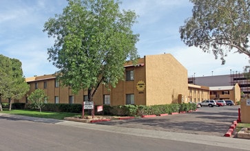 Desert Willow Apartments in Tempe, AZ - Building Photo - Building Photo