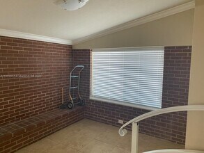 3260 SW 87th Pl in Miami, FL - Building Photo - Building Photo