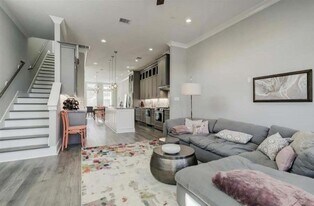 4630 Kermit St in Houston, TX - Building Photo