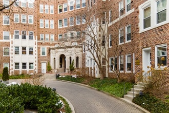 4707 Connecticut Ave NW in Washington, DC - Building Photo - Building Photo