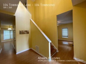 104 Townsend Ln in Fruitland, MD - Building Photo - Building Photo