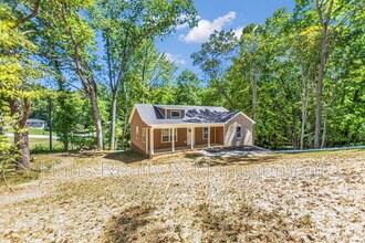 105 Jay Cir in Clarksville, TN - Building Photo - Building Photo